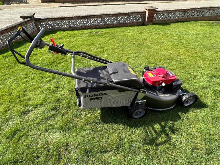 image for Honda Petrol Lawn Mower