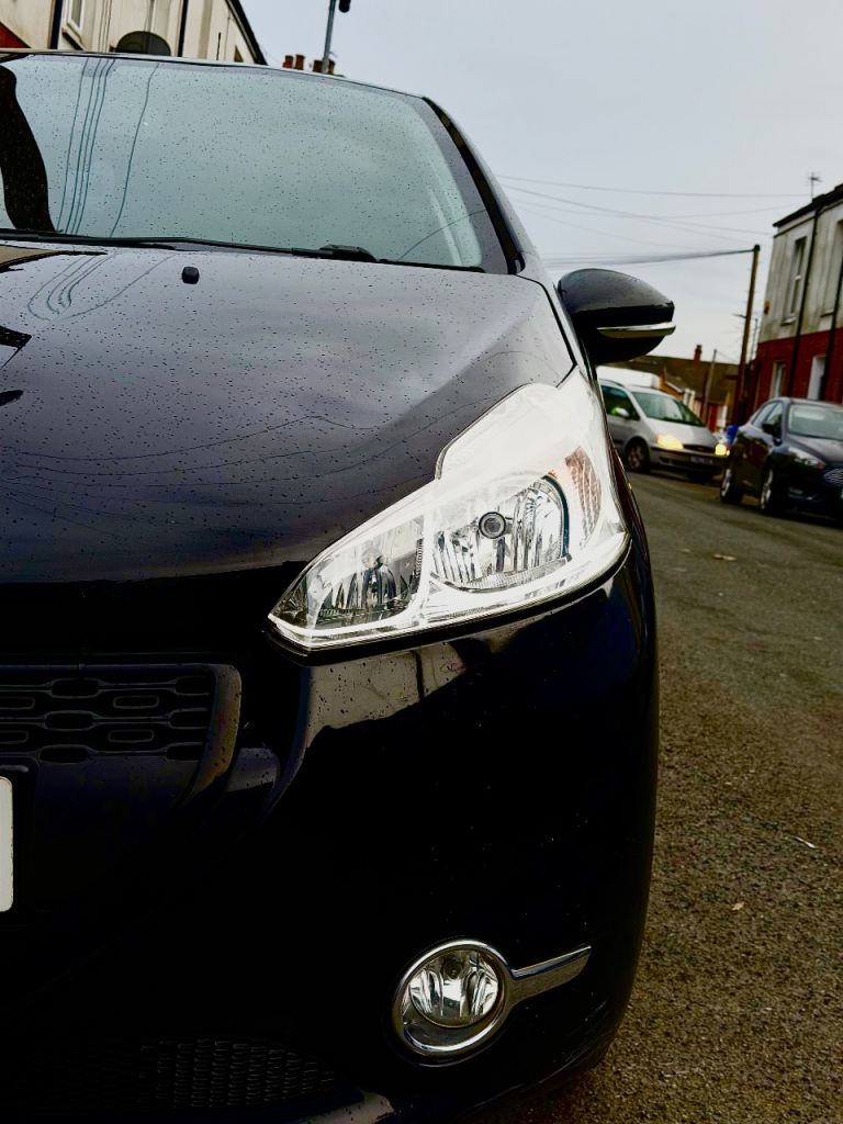 Peugeot, 208, Hatchback, 2013, 1199 (cc), 5 doors