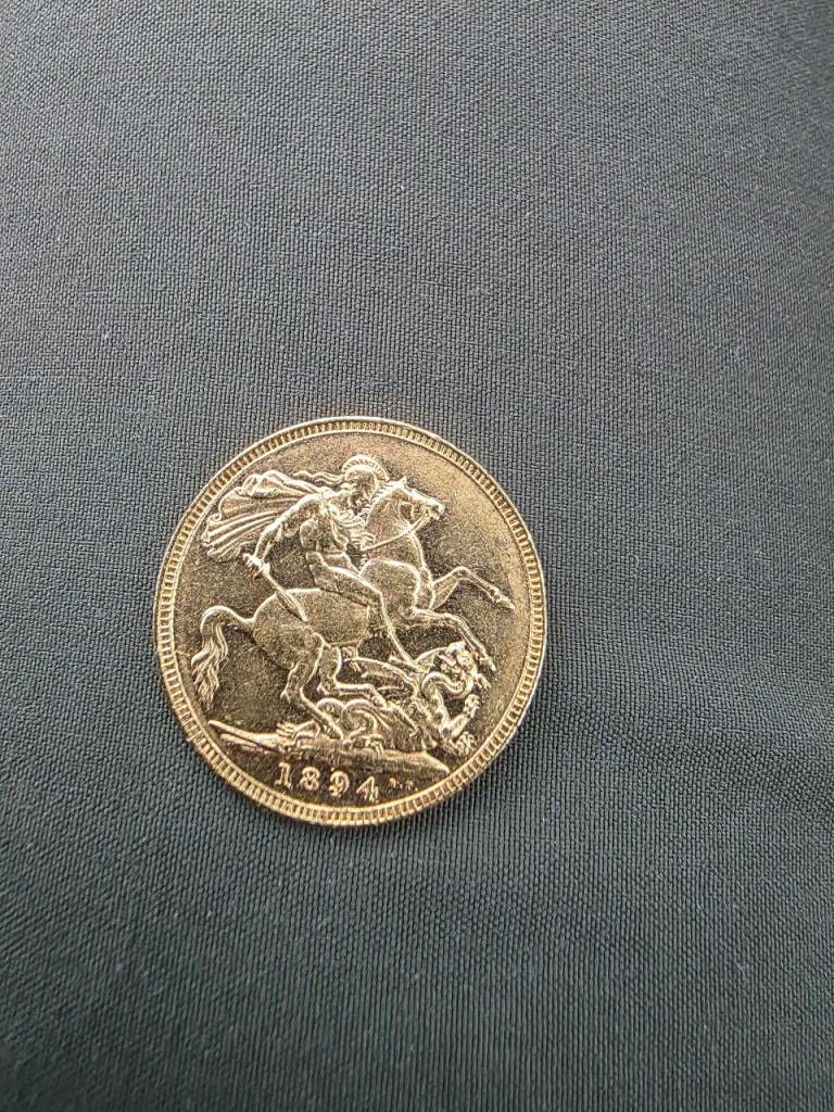 1894 Gold sovereign queen victoria 