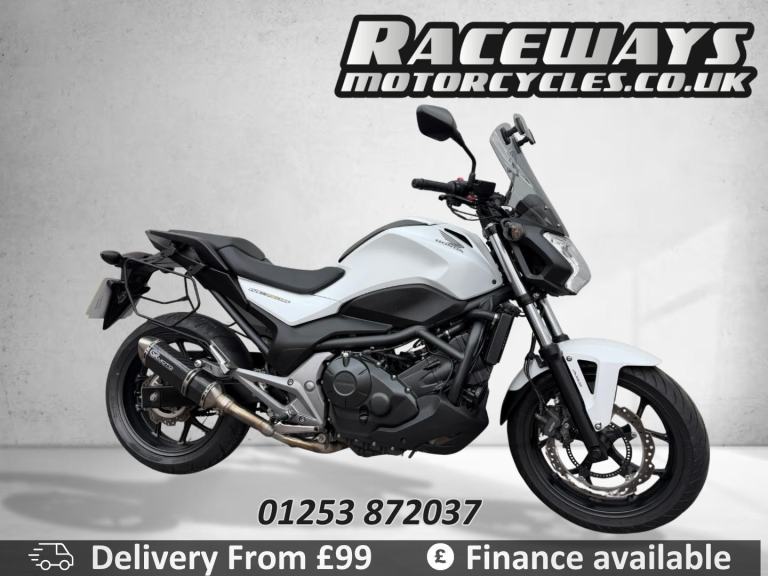 HONDA NC750S 2014 14 REG 8,487 MILES WHITE USED MOTORCYCLE 745CC