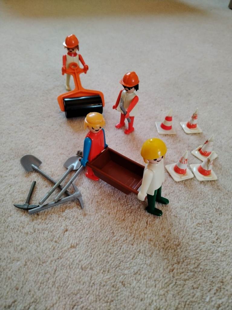 Playpeople Vintage 1970s Four Workmen and Assessories made by Playmobil 