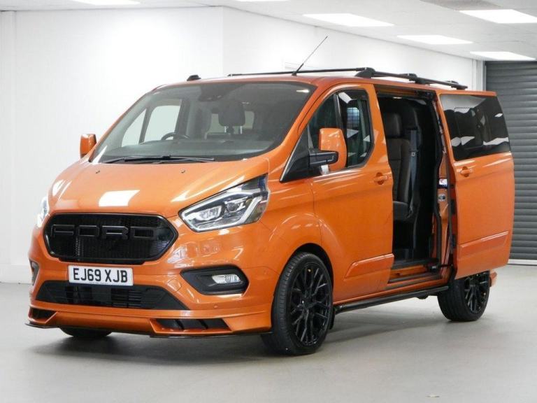 69 FORD TRANSIT CUSTOM 320 2.0 EBL 170 SWB LIMITED AUTO 5 SEAT CREW ( NO VAT )