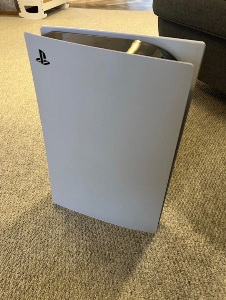 Sony PlayStation 5 PS5 With Controller