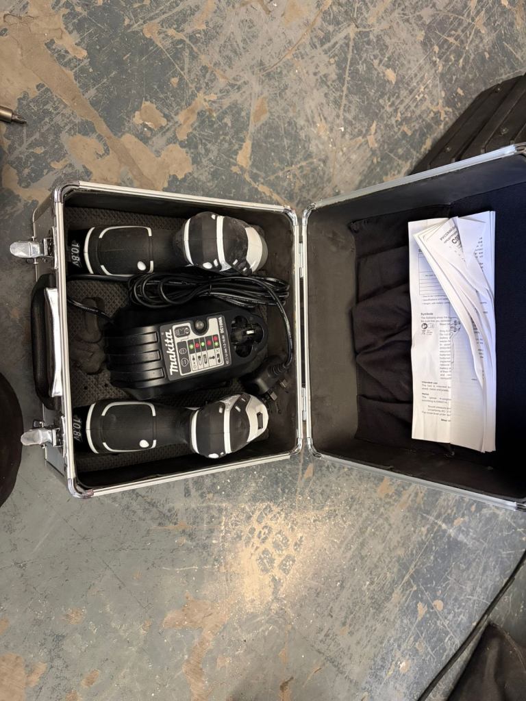 Makita impact driver and combi drill twin kit