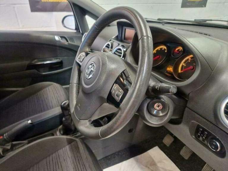 2014 Vauxhall Corsa 1.2 16V Excite Euro 5 3dr (A/C) HATCHBACK Petrol Manual