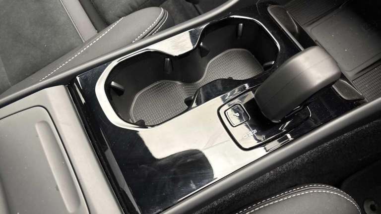 2025 Volvo EC40 Single Motor Extended Range 78kWh Plus SUV 5dr Electric Auto (252 ps) ESTATE Elec...