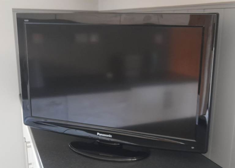 Panasonic Vierra 32" LCD Television 