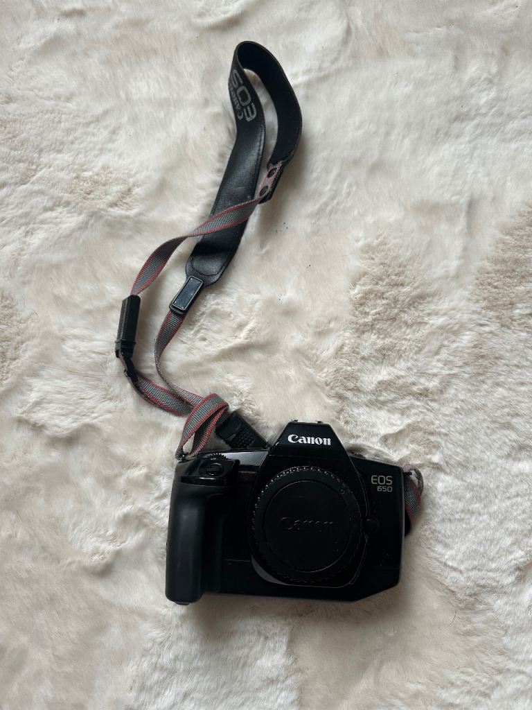Canon EOS 650 Camera - Body Only