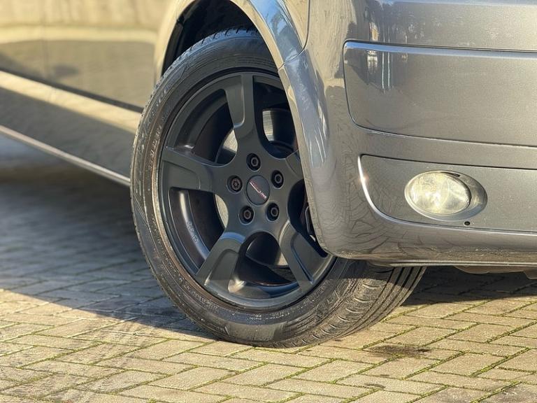 2015 Volkswagen Transporter BiTDI T32 Highline Combi Van Diesel Automatic