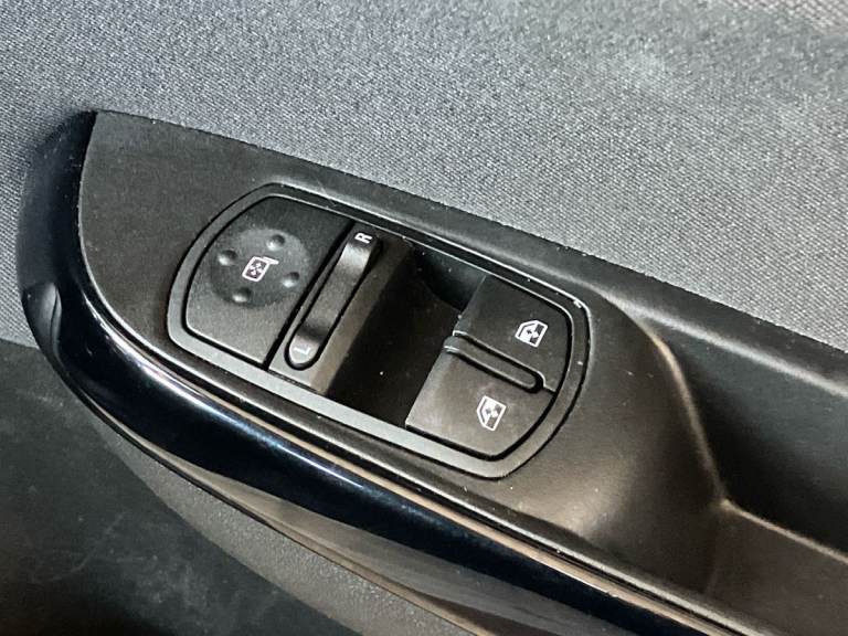 2019 Vauxhall Corsa 1.4 [75] Active 3dr Hatchback PETROL Manual