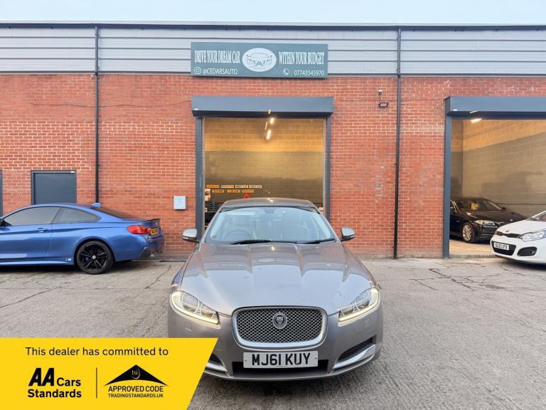 2012 Jaguar XF 2.2d Luxury 4dr Auto SALOON Diesel Automatic