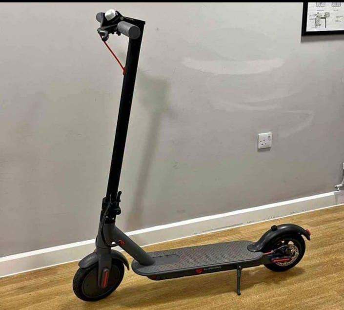 400W MOTOR POWER, ELECTRIC SCOOTERS NEW IN BOX NOW IN HUGE STOCK
