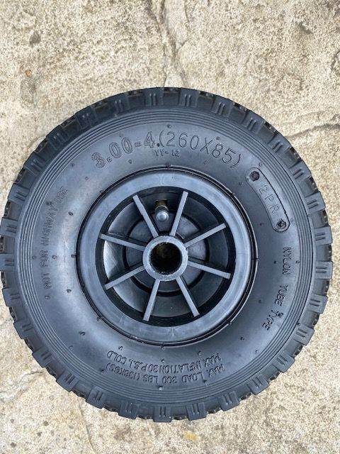 Jockey Wheel Pneumatic Wheel & Tyre Suitable for 48mm Trailer Caravan Horsebox