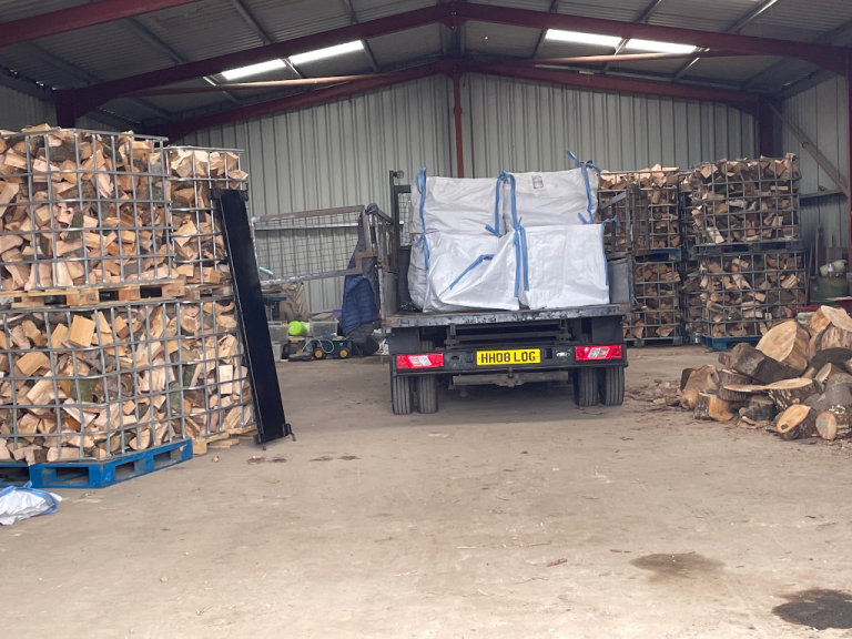 🪵🪵Hardwood logs sale🪵🪵