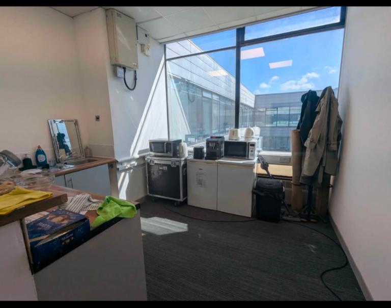 Desk available in Office for Office Share