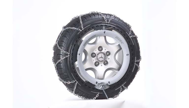 BMW Premium Snow Chains  for 225 55 R16 and other 16 inch wheels - Used Once