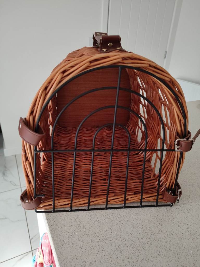 Wicker Carrier