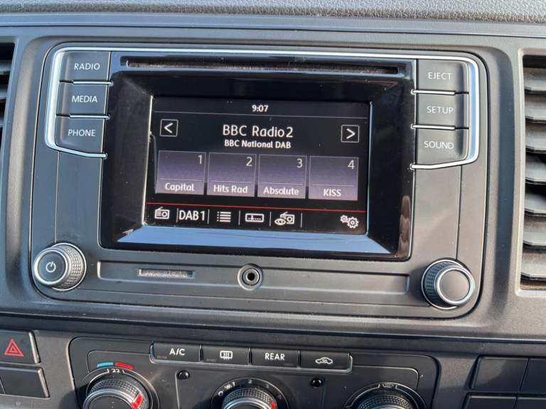 VOLKSWAGEN TRANSPORTER DRIVER TRANSFER WAV WHEELCHAIR ACCESSIBLE VEHICLE 2.0