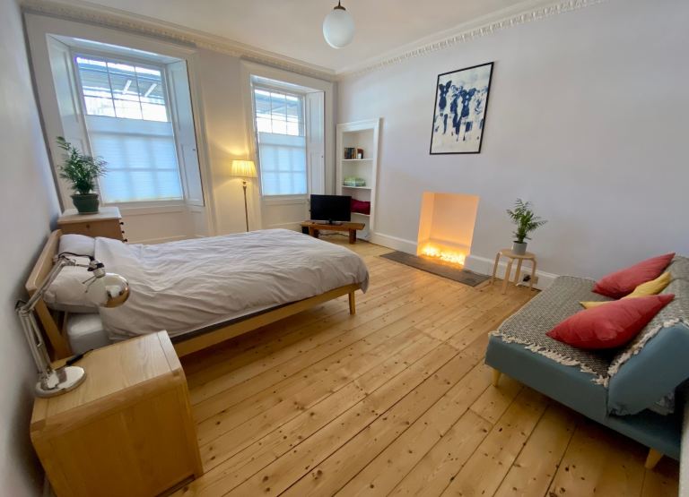 Festival flat, perfect central location