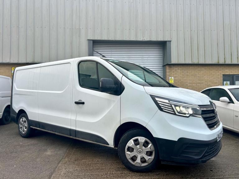 2022 Renault Trafic 2.0 dCi Blue LL30 Business L2 H1 Euro 6 (s/s) 5dr PANEL VAN Diesel Manual