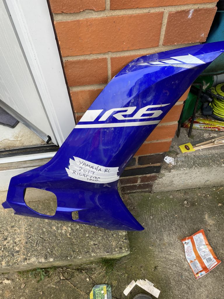 Yamaha r6 side panel 