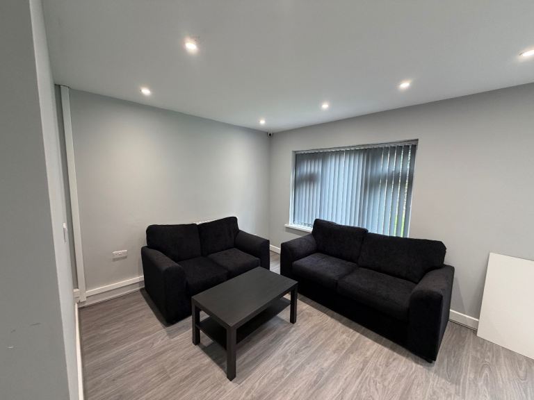 NEWLY REFURBISHED ROOMS AVAILABLE - HODGE HILL B36 - WASHWOOD HEATH B8- DSS / JSA / HOMELESS/