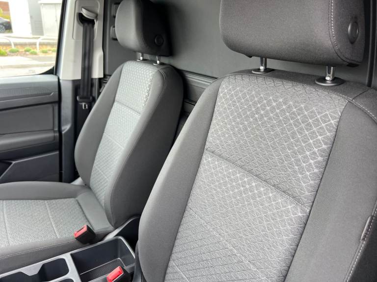 2025 Ford Transit Connect 250 LWB 1.5 Limited 150PS PHEV Auto Van Petrol Parallel PHEV Automatic