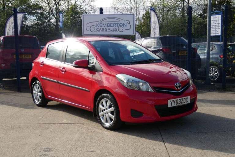 2014 Toyota Yaris 1.33 VVT-i TR 5dr HATCHBACK PETROL Manual
