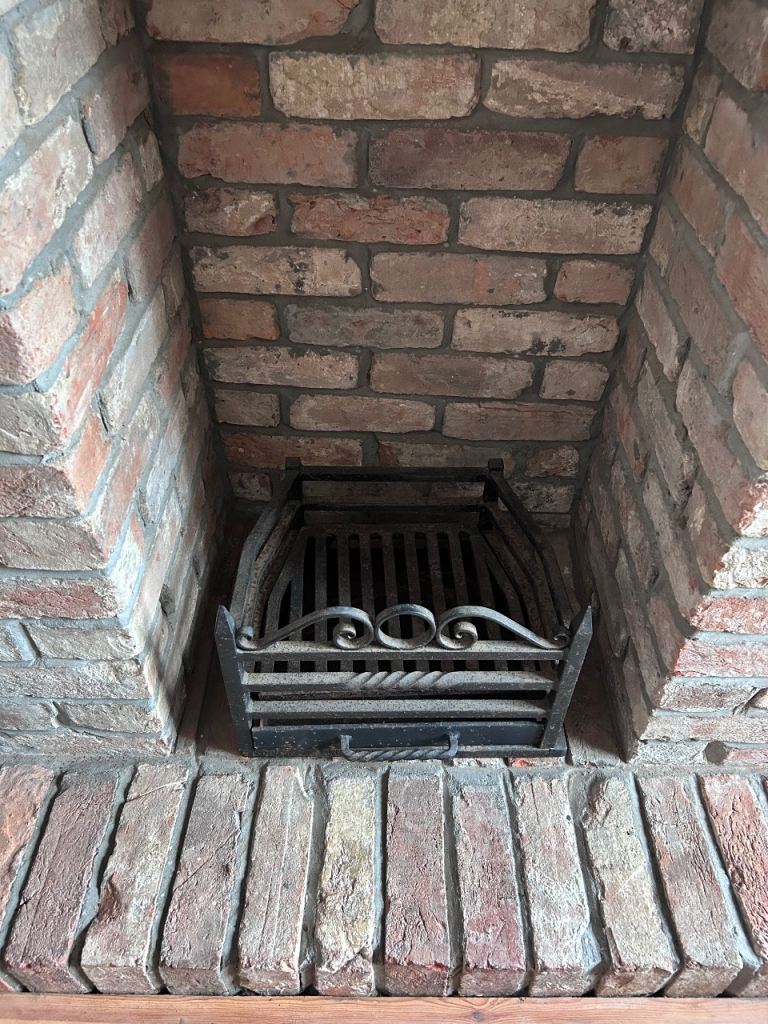 Cast Iron Fire Basket / Grate