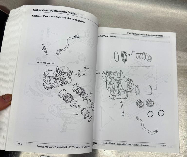 Triumph Bonneville, scrambler Service Manual