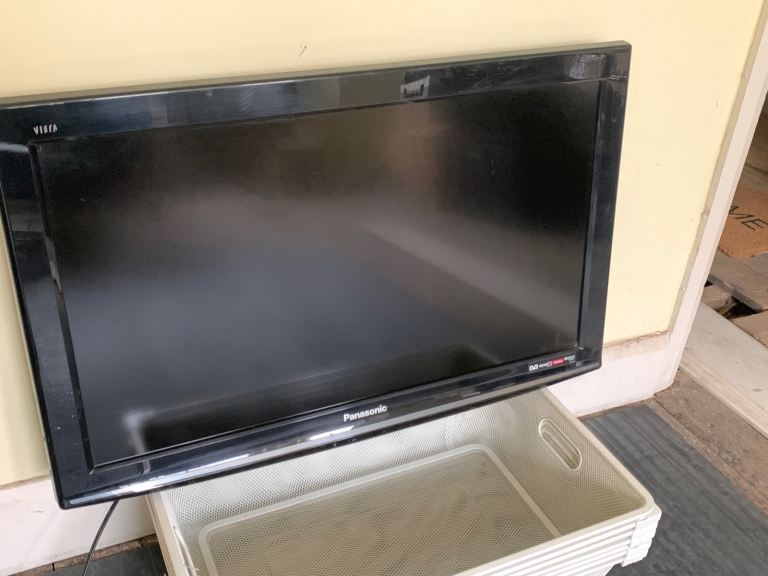 32" Panasonic Viera TV