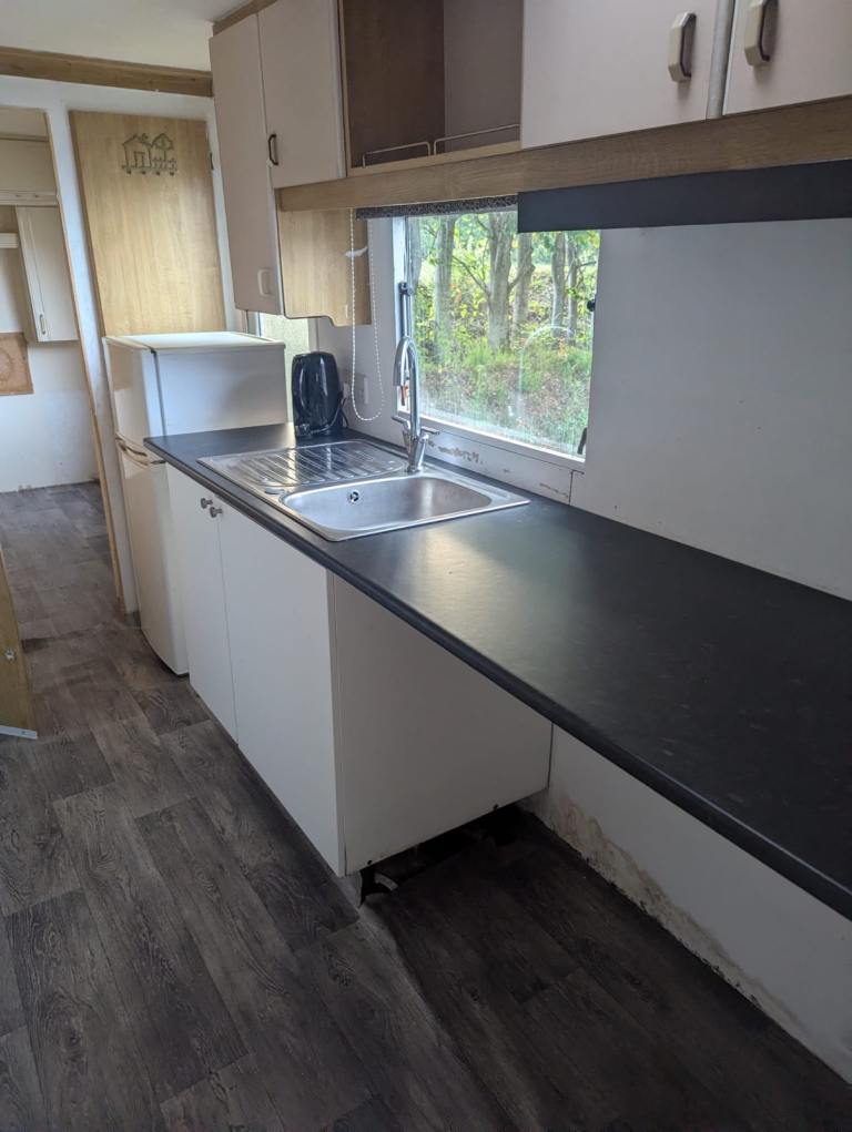 Static caravan to let on a 8 acre farm 