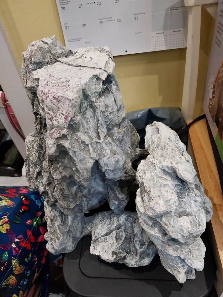 Large fish tank ornament 