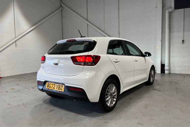 2022 Kia Rio 1.0 T-GDi 2 Hatchback 5dr Petrol DCT Euro 6 (s/s) (99 bhp) Hatchback Petrol Automatic