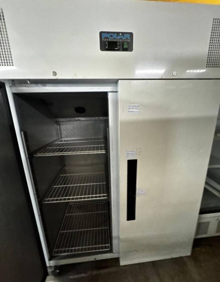 Commercial double door fridge polar cafe shop restaurant takeaway 