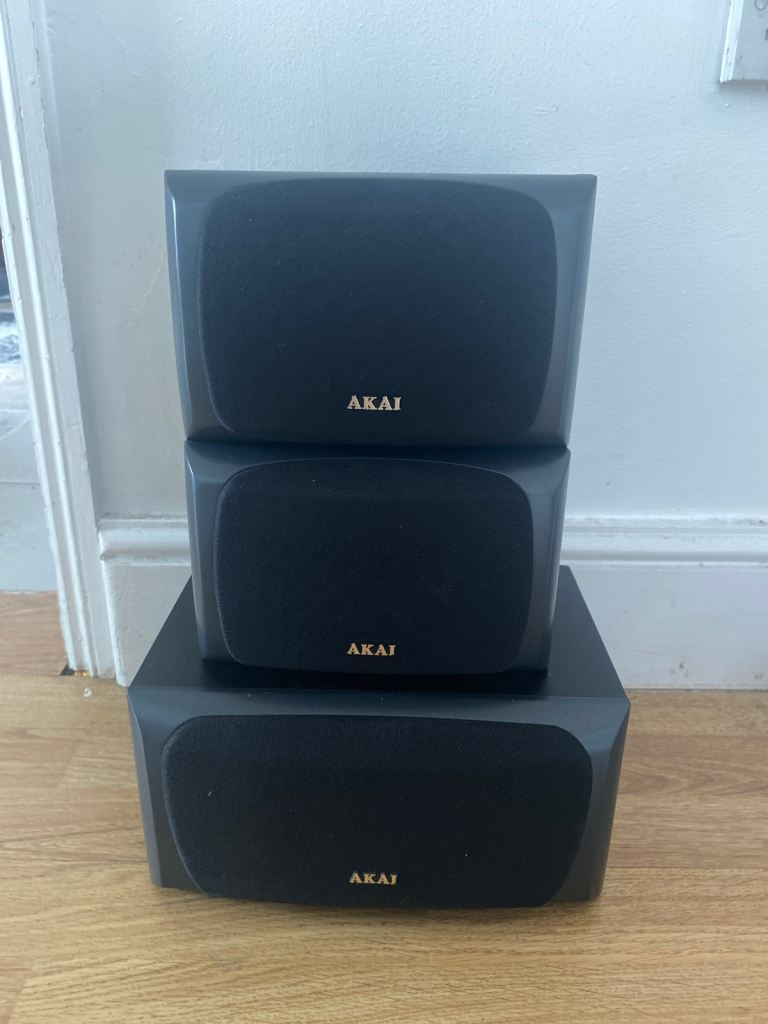 Subwoofer Akai SR-S70 Speakers X 2 And 1 X AKai SR-C70
