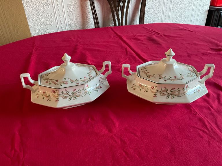 Pair of Vintage Ceramic Eternal Beau Lidded Serving Dishes 