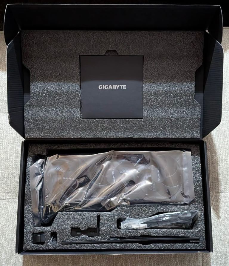 New - GIGABYTE GeForce RTX 5070 Ti Windforce OC SFF 16G Graphics Card ...
