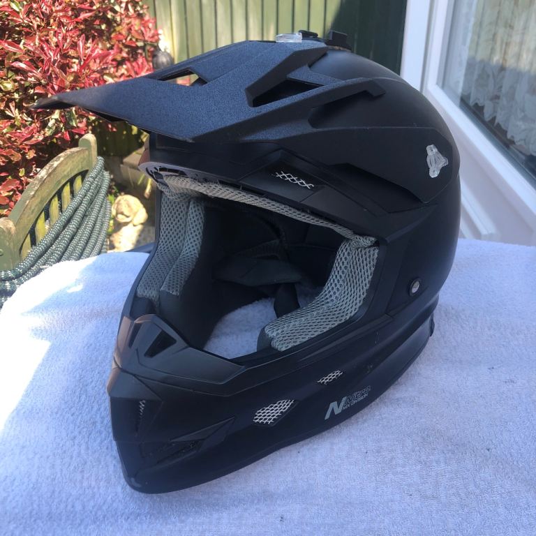 Motorcycle helmet