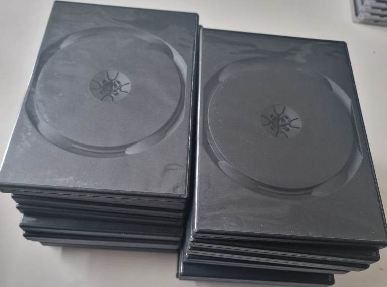 20 v Blank DVD cases - FREE