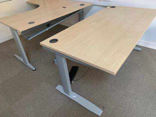 Pre-owned Sven Sit-Stand office height adjustable desk - Beech top