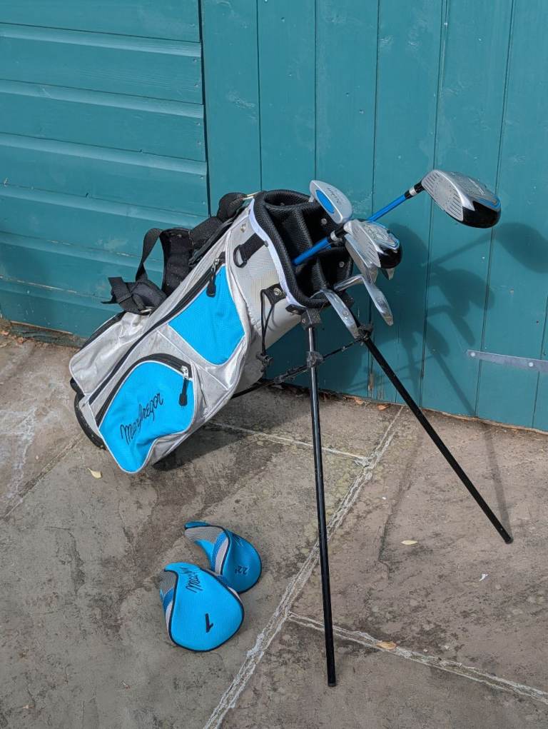 MacGregor Junior Golf Set