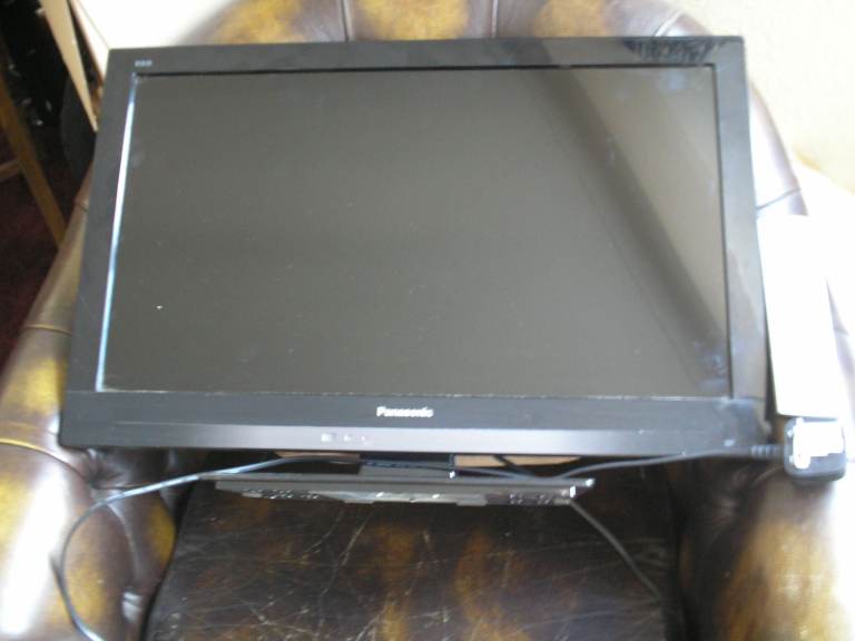 LCD TV 24'' by Panasonic...good working condition