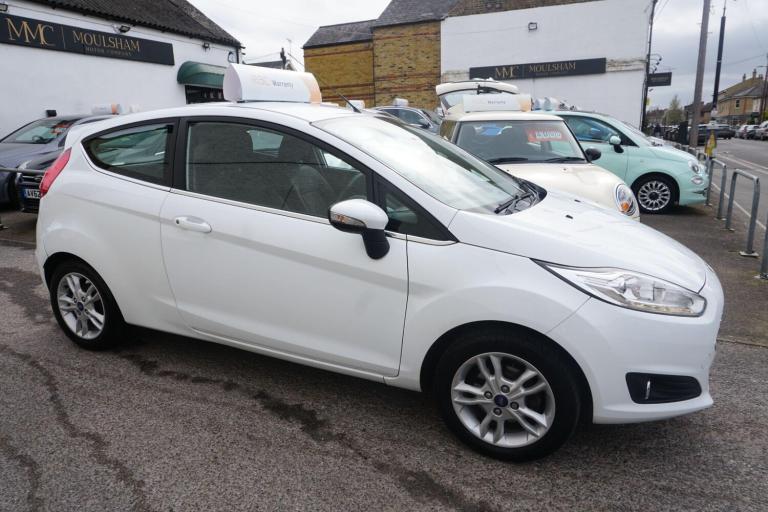 2016 Ford Fiesta 1.25 Zetec Euro 6 3dr HATCHBACK Petrol Manual