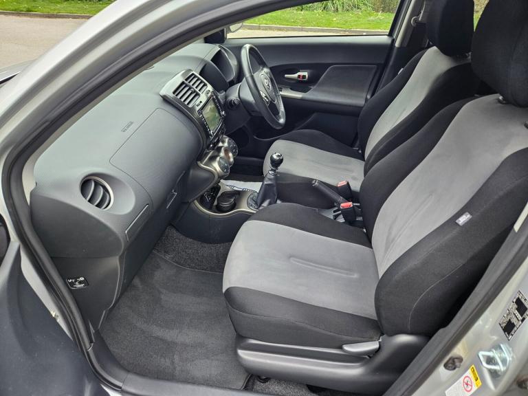 2011 Toyota Urbancruiser 1.4 D-4D 5dr 4WD LOW MILEAGE 64.000 Miles HATCHBACK Diesel Manual