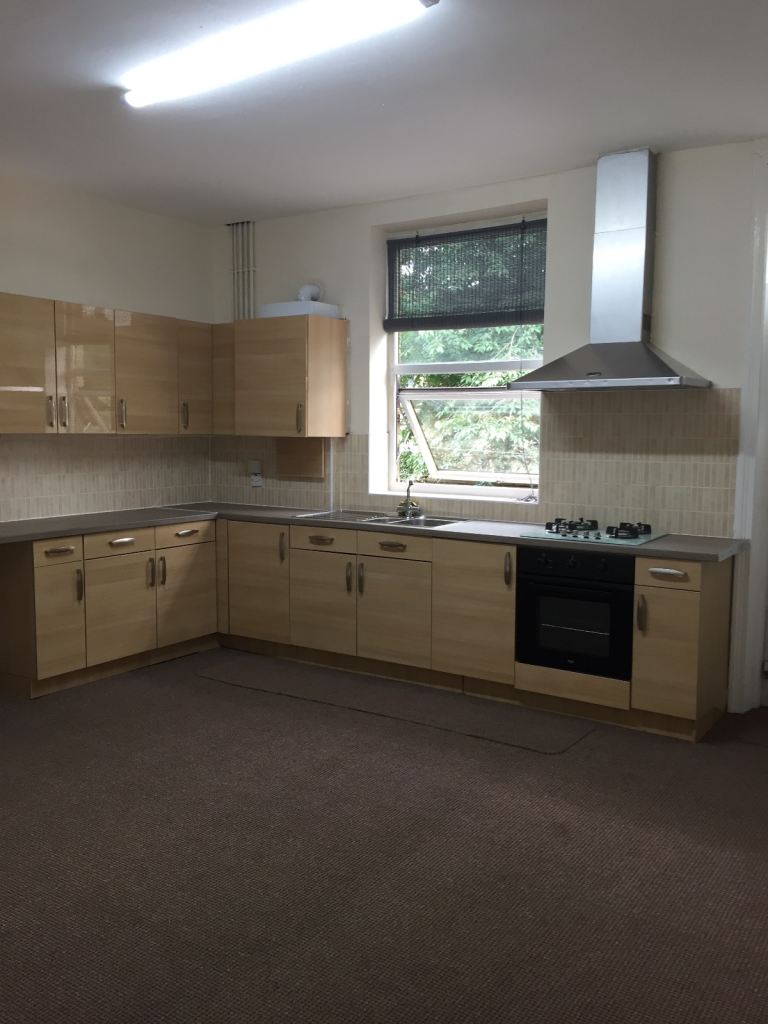 3 Bed house to let in prime location Batley 