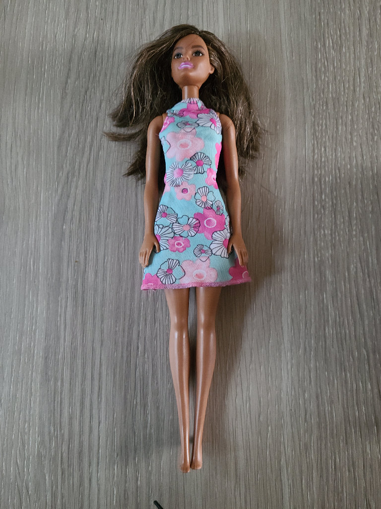 Brown haired barbie