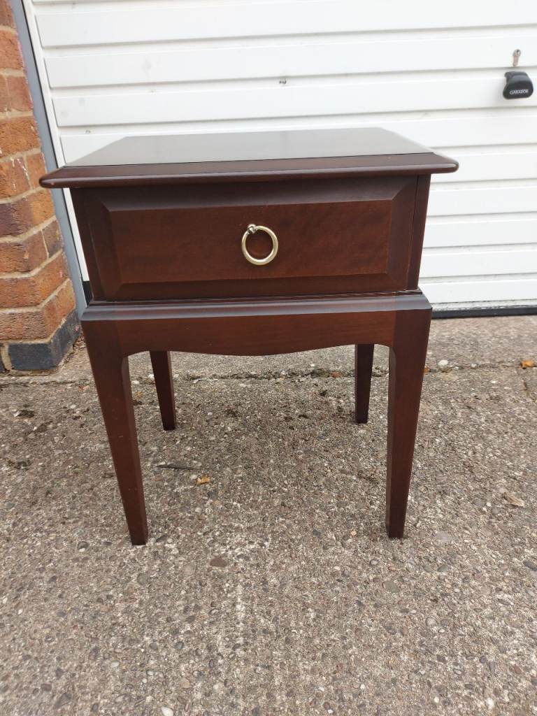 Stag minstrel bedside table 