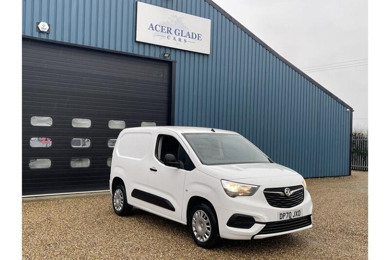 2020 Vauxhall Combo 2300 1.5 Turbo D 100ps H1 Sportive Van PANEL VAN DIESEL Manual