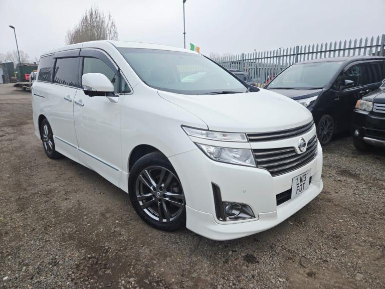 2013 Nissan Elgrand 3.5 V6 HIGHWAY STAR TOP SPEC MPV Petrol Automatic
